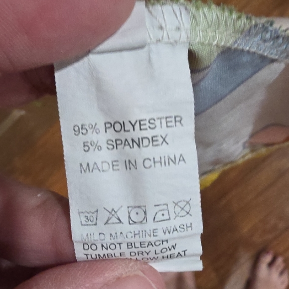 Sleeveless Button-Front Midi Dress in Multi Map Print - Picture 2 of 8